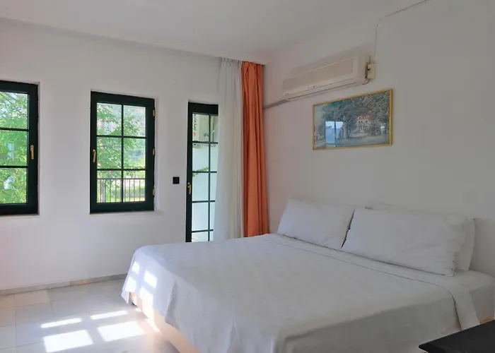 Hotel Club Mel 3*