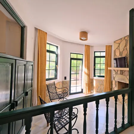 Szálloda Club Mel *